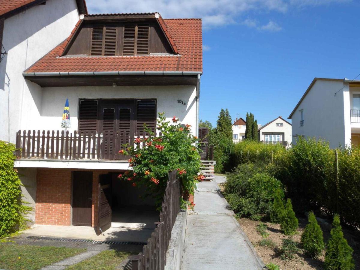 Holiday Home Balatonalmadi/Balaton 17936 Lucernas エクステリア 写真